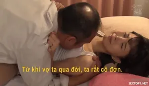 Vợ của con trai à, để bố giúp con phê !