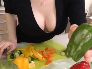 Địt nhau cùng em nhân viên văn phòng lồn khít