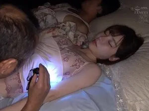 Bị chị gái tình nhân gạ đụ”
