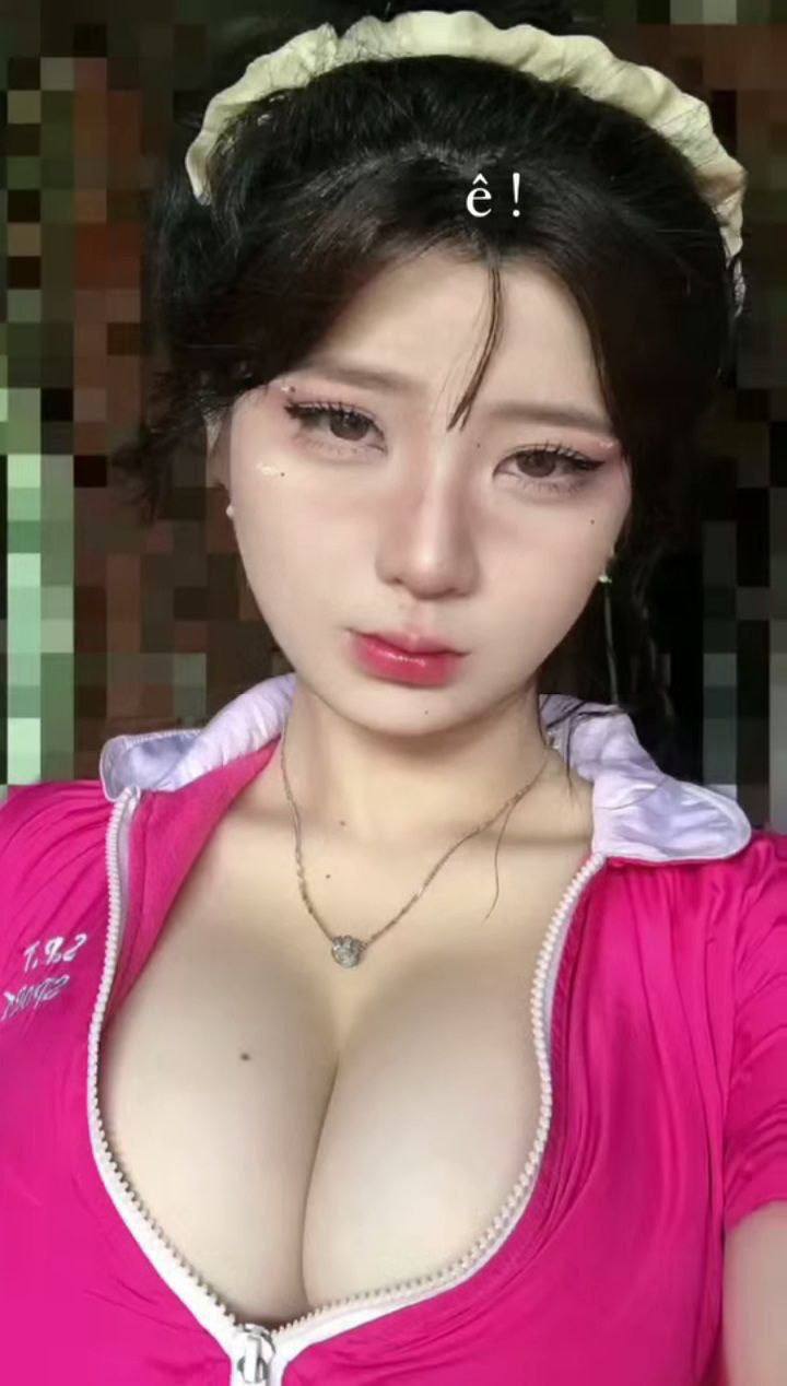 Trói tay em lại xxx nát bét cái cô bé em